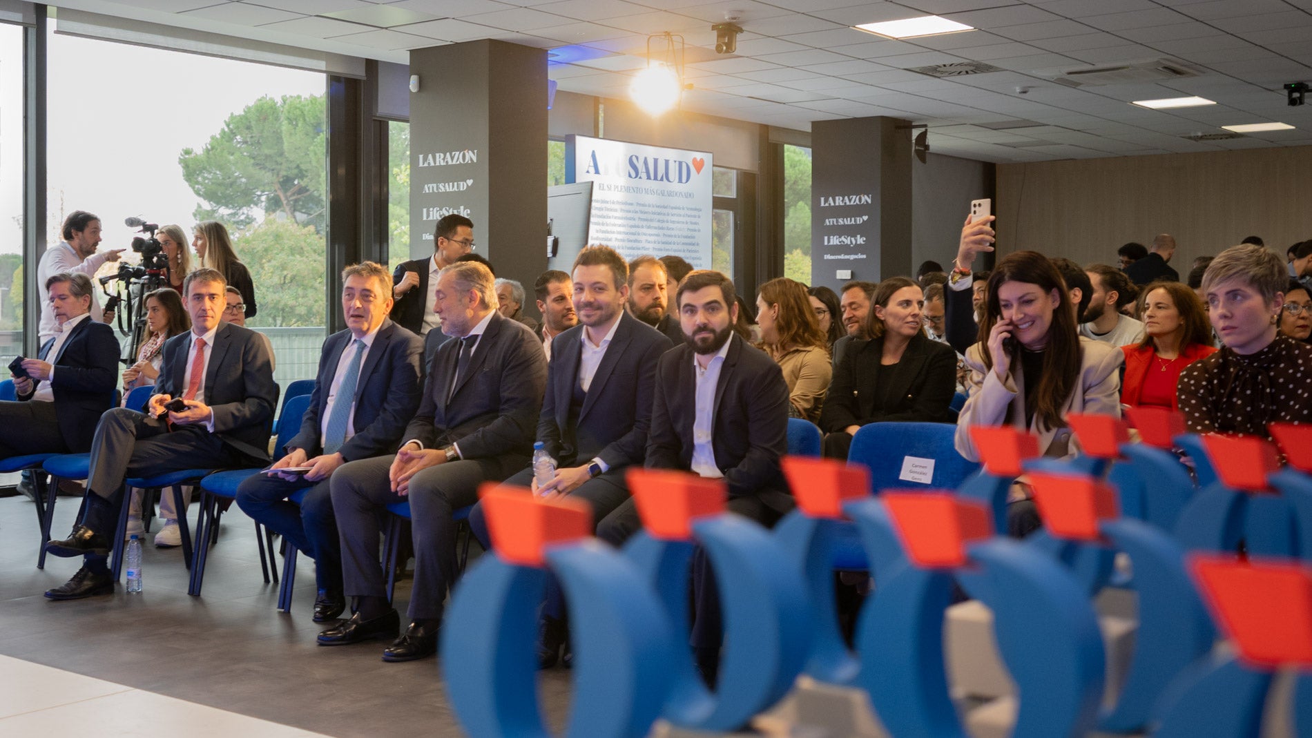 Asistentes a los I Premios La Razón de Tecnología y Consumo