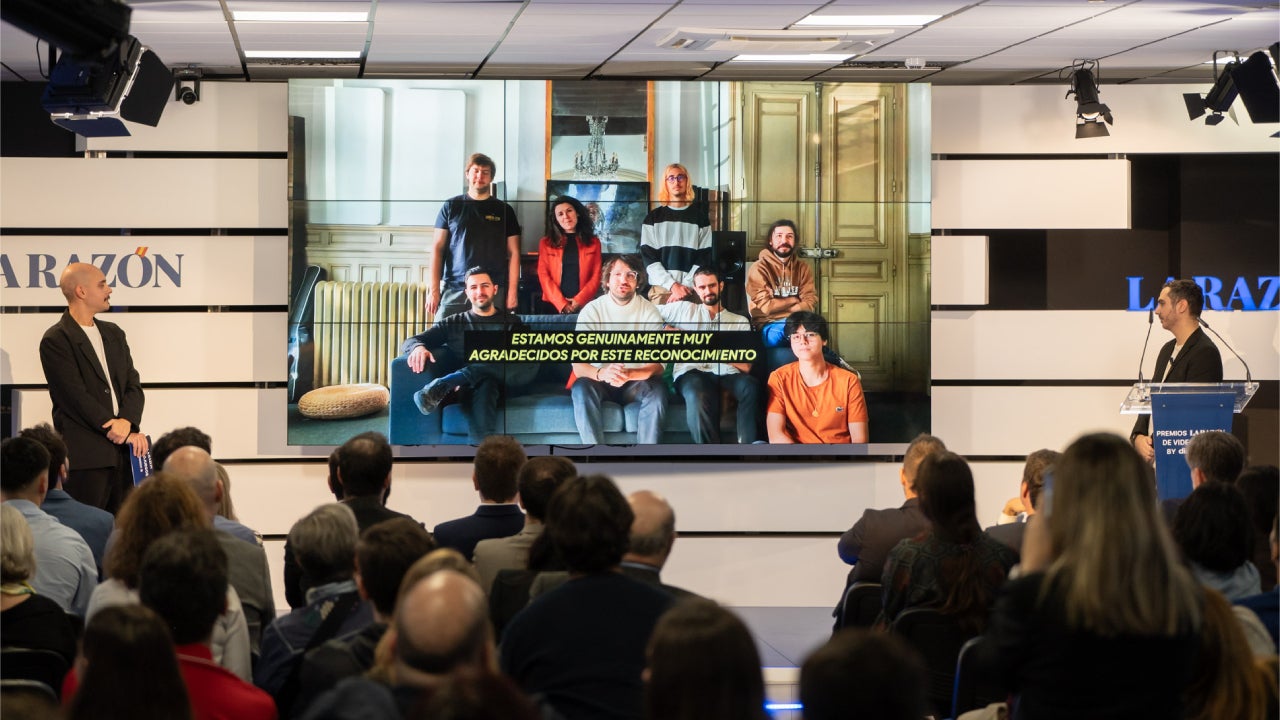 Mensaje de agradecimiento del equipo de Sandfall Interactive, desarrolladora de Clair Obscur: Expedition 33