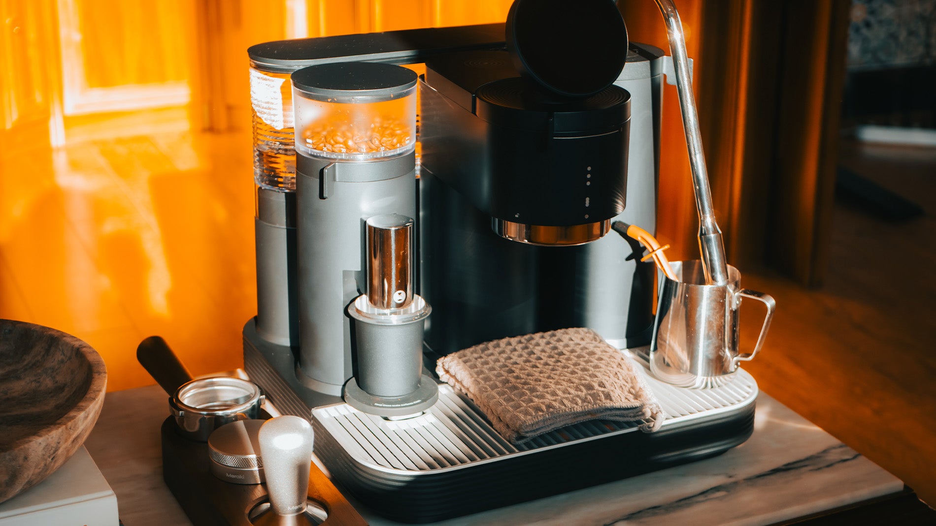 Primer plano de la cafetera / Fotografía de Christian Collado