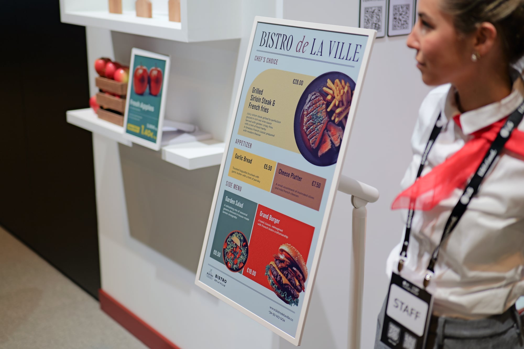 Pantalla de tinta electrónica a color presentada por LG en el ISE 2026. Fotografía: Manu Contreras/Difoosion.