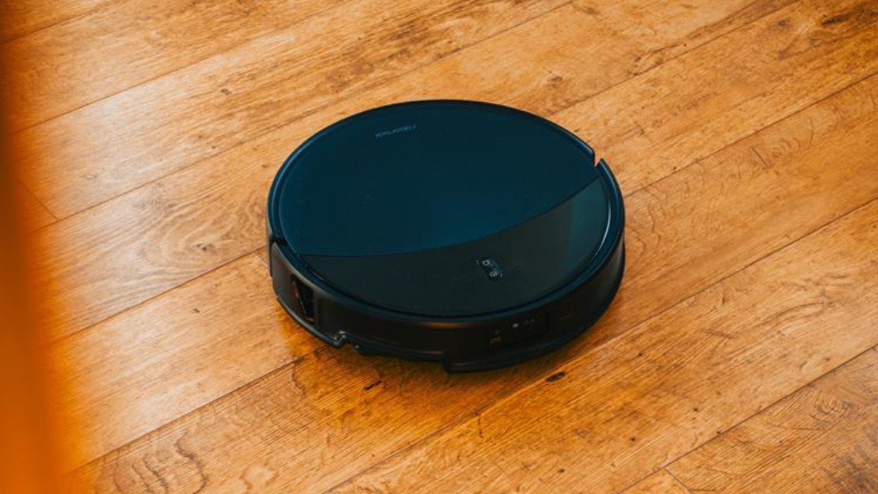 El nuevo Roborock Saros 20 en su bonito acabado de color negro