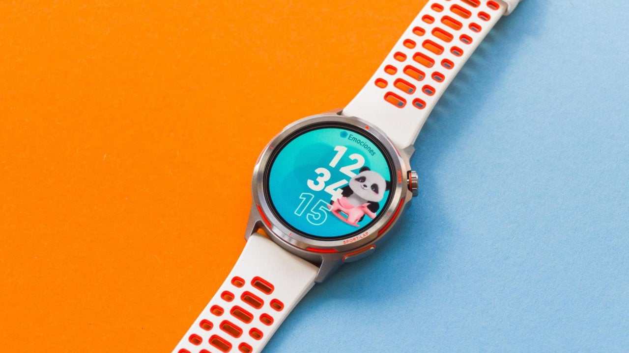 HUAWEI WATCH GT Runner 2 en su acabado 'naranja amanecer' | Fotografía: Christian Collado
