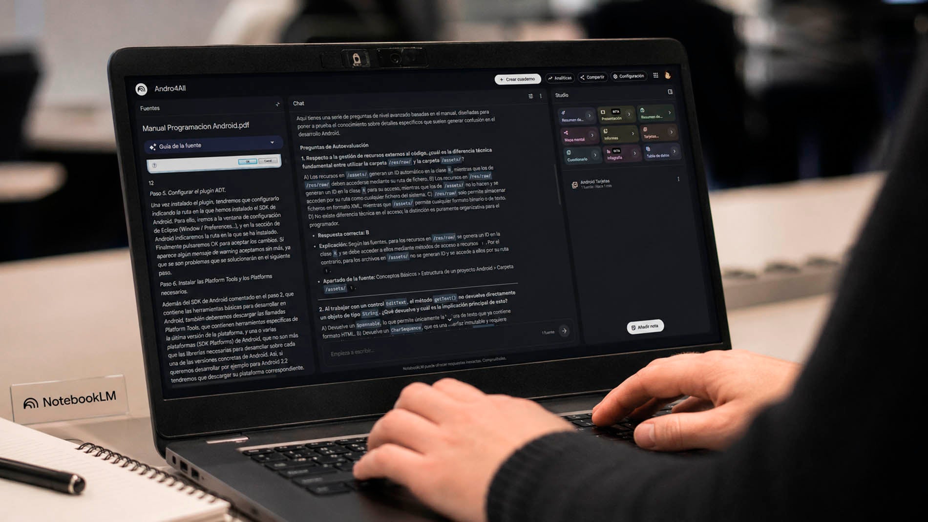 Cómo usar NotebookLM para estudiar: la guía para universitarios y opositores que de verdad funciona