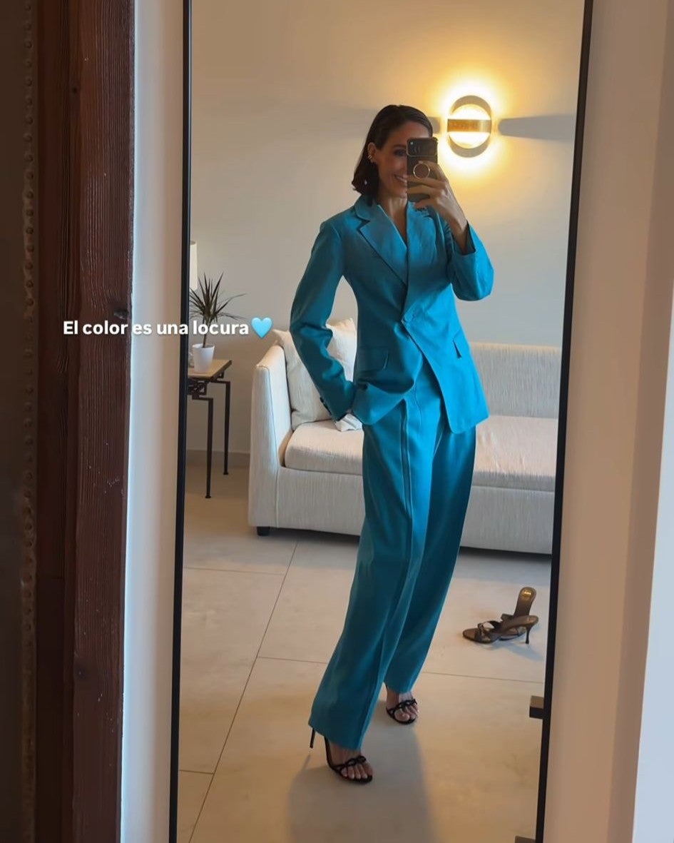 La influencer no dudó en destacar el espectacular color del conjunto a través de sus stories | @rocioosorno