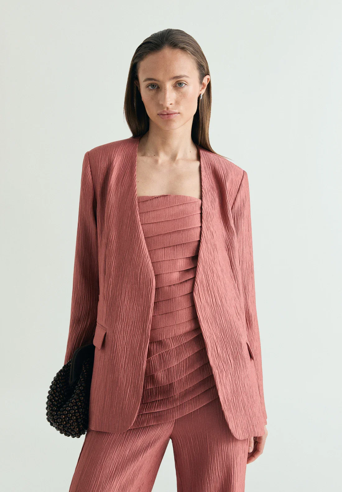 Blazer recta textura (79,99 €, antes 139 €) | Scalpers