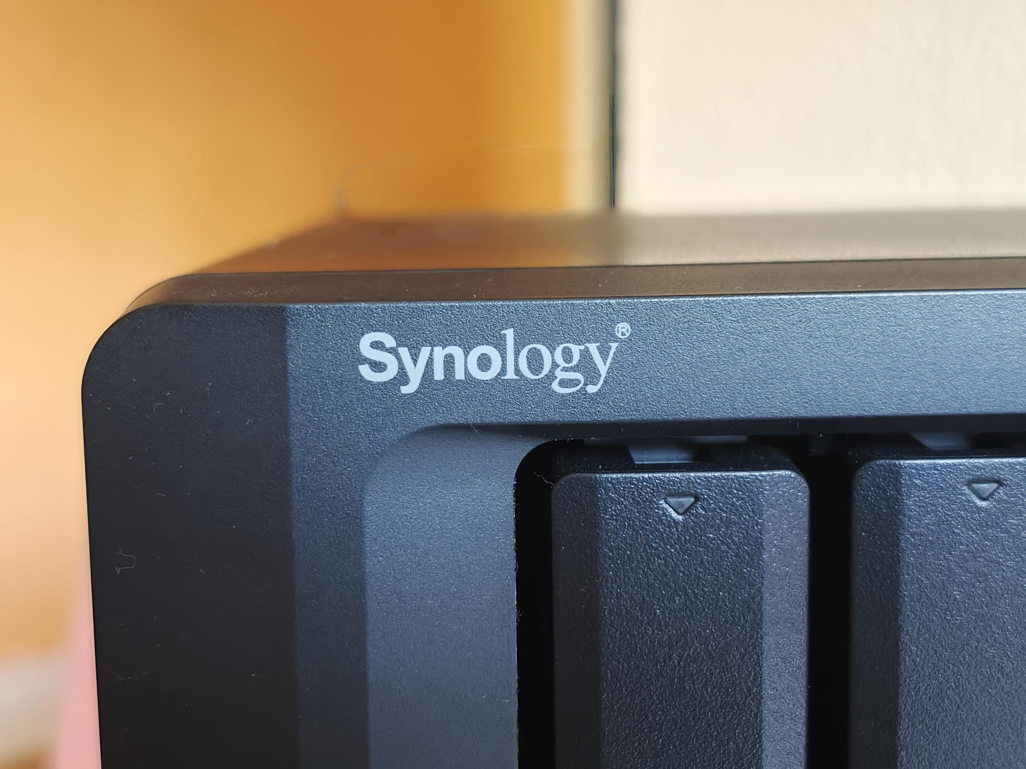 Synology tiene unas formas muy cuidadas a la hora de trabajar sobre sus productos