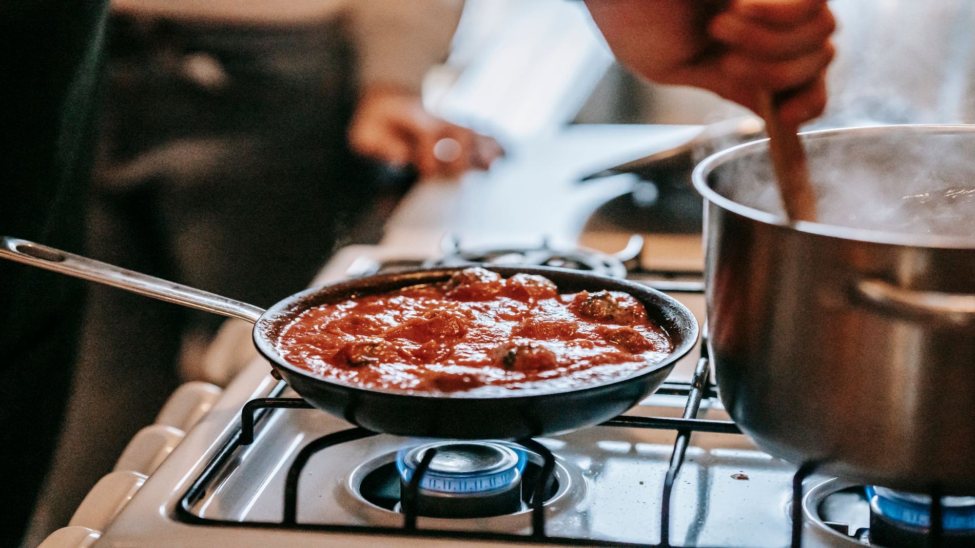 Beatriz Robles, tecnóloga de alimentos, pone fecha de caducidad a la comida recién cocinada: «Una hora como tope para evitar sustos» en verano hay que tener mucho cuidado