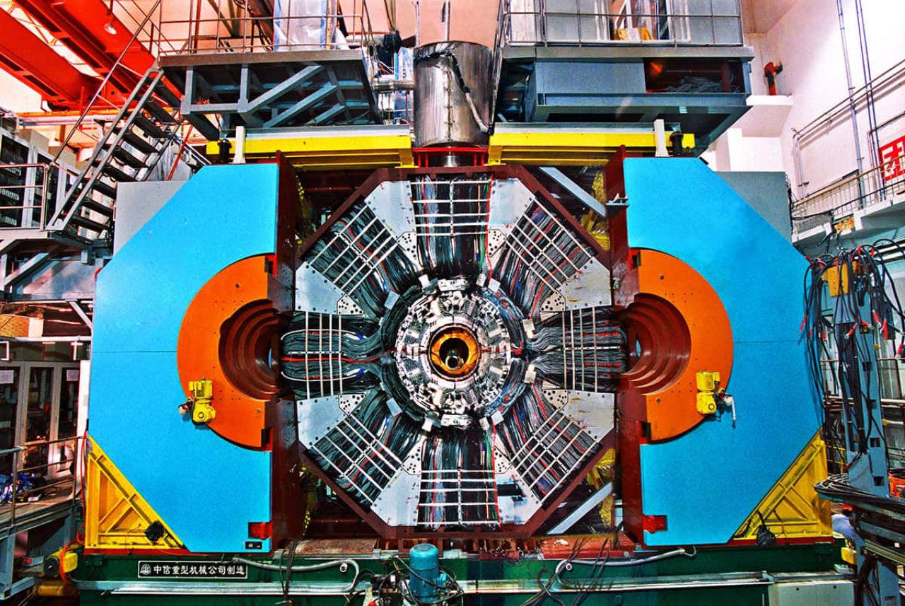 El colisionador Electrón-Positrón Pekín II