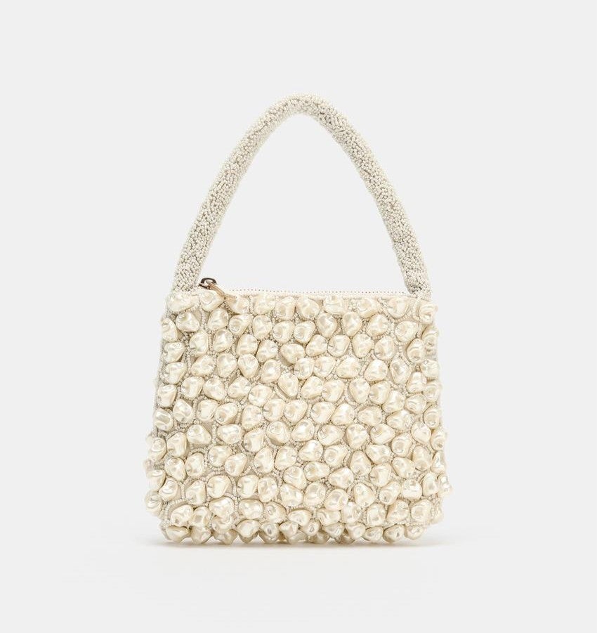 Bolso de mano abalorios (39,95 €) | Zara