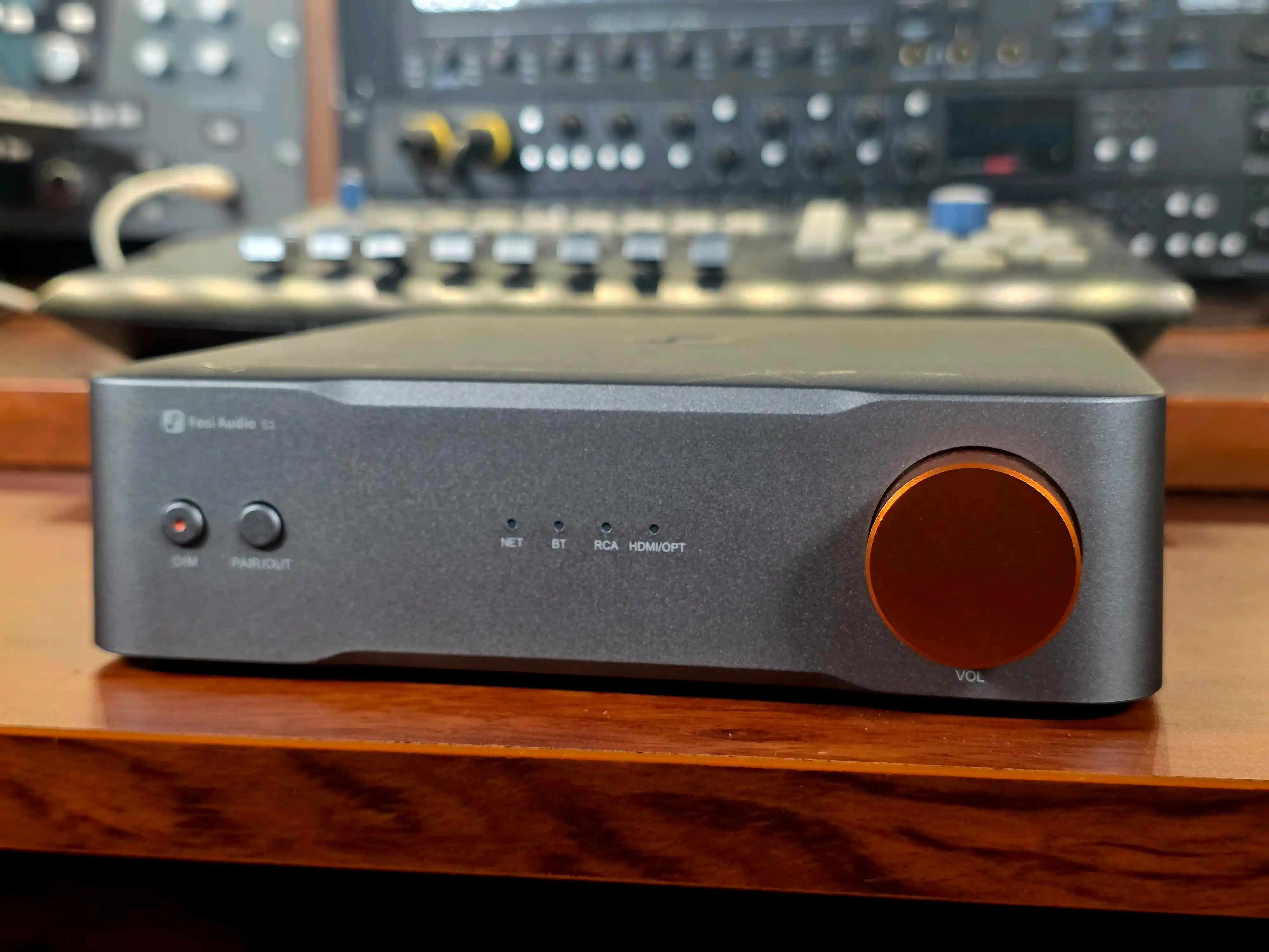 Fosi Audio S3 Streamer vista frontal / Fotografía de Sergio Agudo