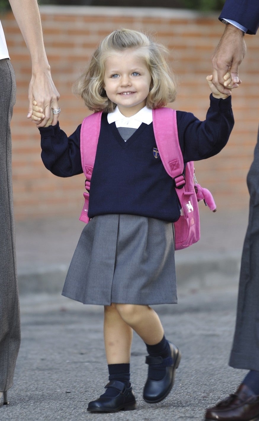 El primer día de colegio de la princesa Leonor en Santa María de los Rosales | EFE