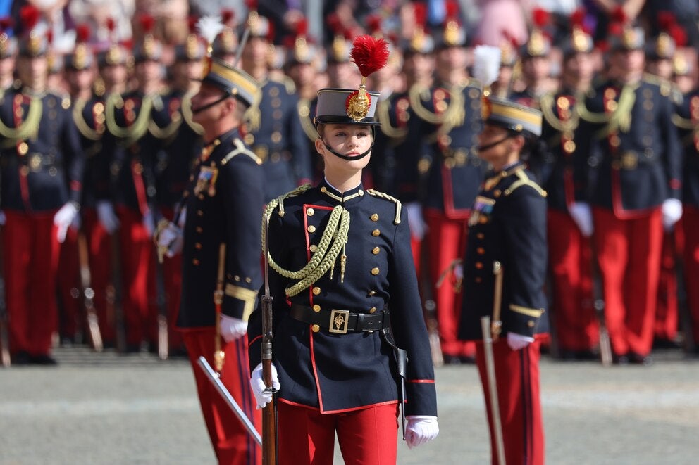 El uniforme de época de los cadetes en la jura de bandera de Leonor en Zaragoza | Europa Press