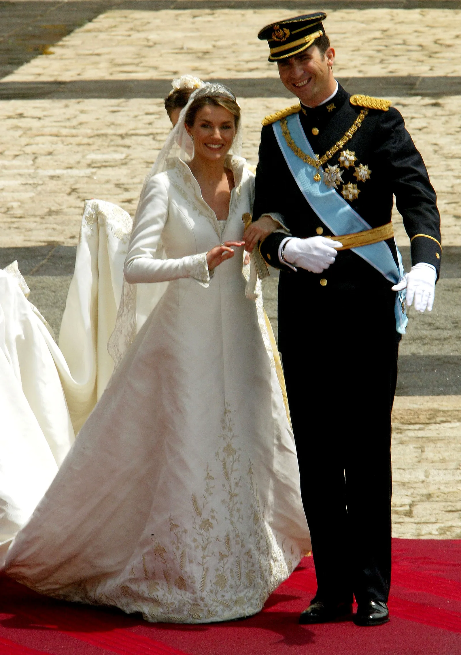 El vestido de novia de Letizia fue diseñado por Manuel Pertegaz | Getty Images