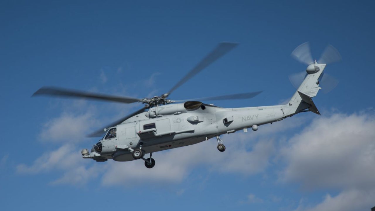 Un helicóptero MH-60R