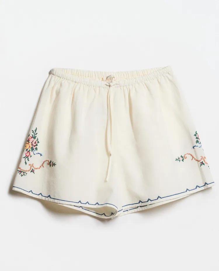 Short algodón lino bordado (25,99 €) | Zara Home