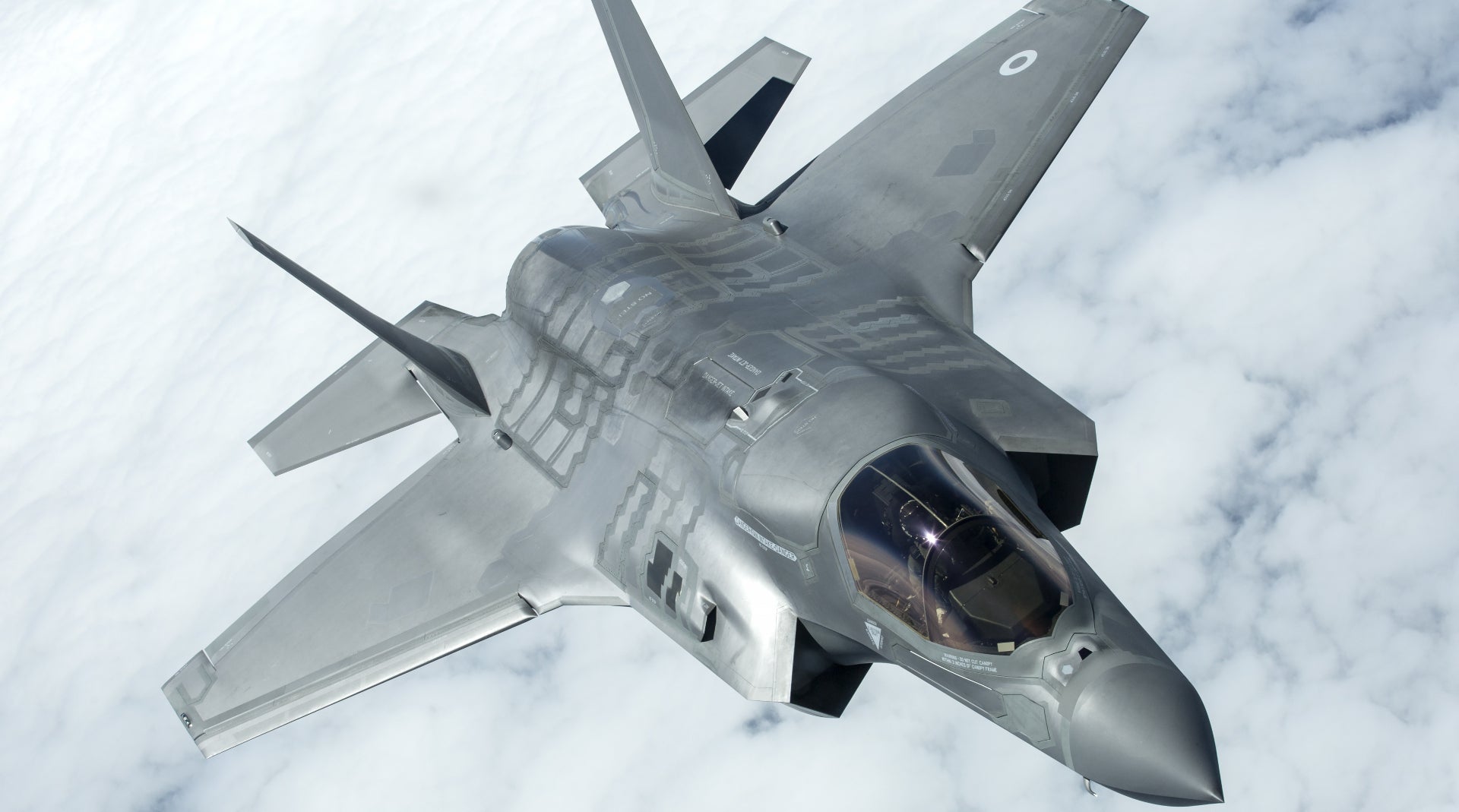 Joaquín Peña Blanco, analista naval, sobre reforzar la Armada con el F-35: "Si le metemos el refuerzo del F-35, prácticamente nos pondríamos a la vanguardia en cuanto a capacidades y disuasión frente a un potencial enemigo"