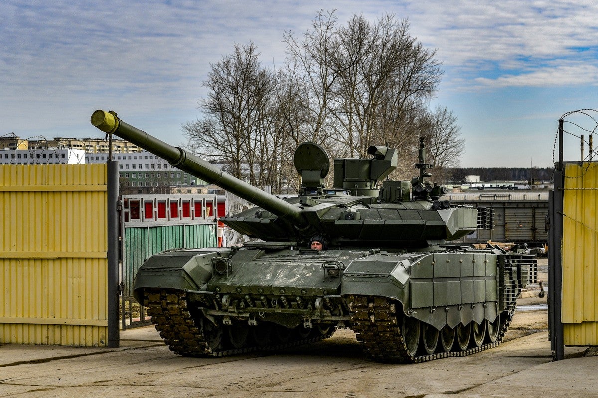 Carro ruso T-90M, 7 de abril de 2020. Foto: Konstantin Morozov / Mil.ru, vía Wikimedia Commons. CC BY 4.0: https://creativecommons.org/licenses/by/4.0/