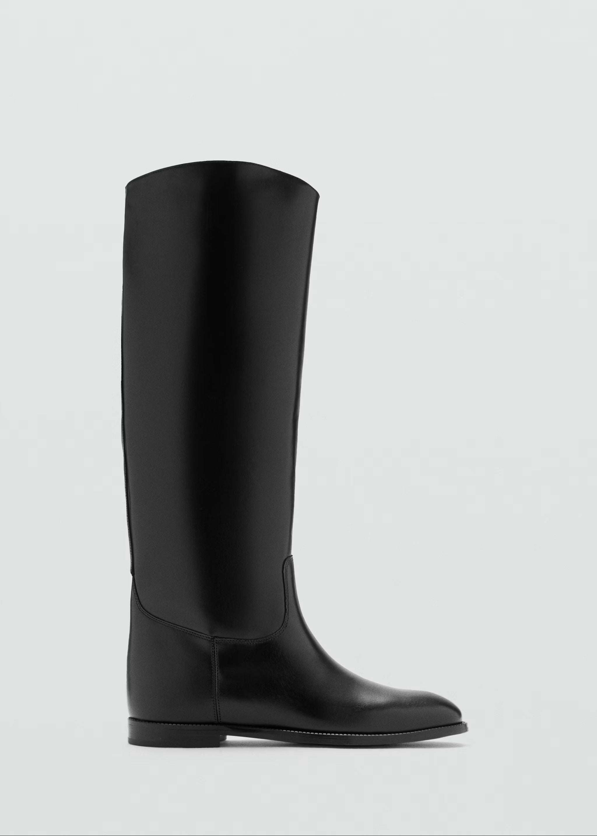 Bota alta de piel (149,99 €) | Mango