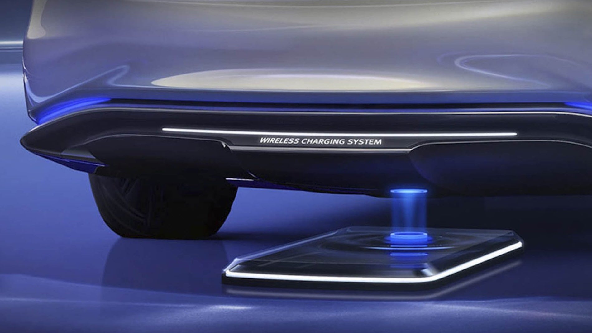 Honda quiere acabar con las paradas para cargar el coche eléctrico: su carretera con cargadores inalámbricos enterrados recarga la batería mientras conduces