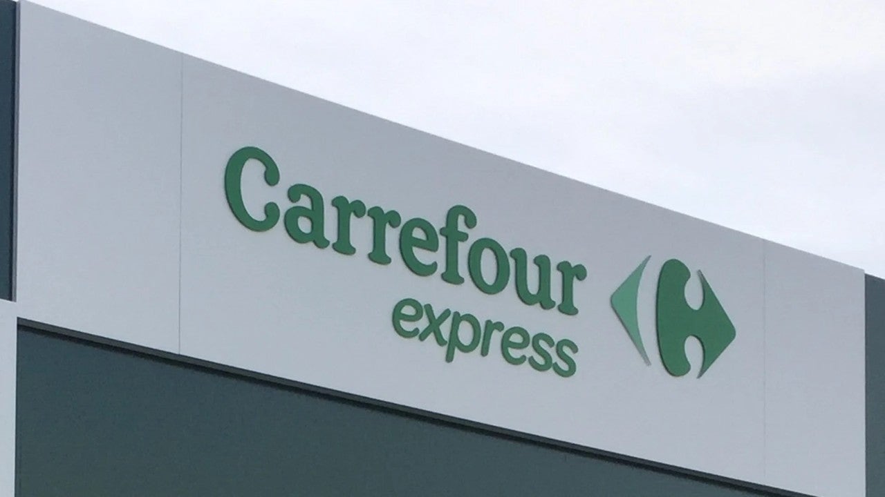 Carrefour mueve ficha frente a Lidl y Mercadona: convierte tres supermercados en tiendas Express y mantiene a los 44 trabajadores