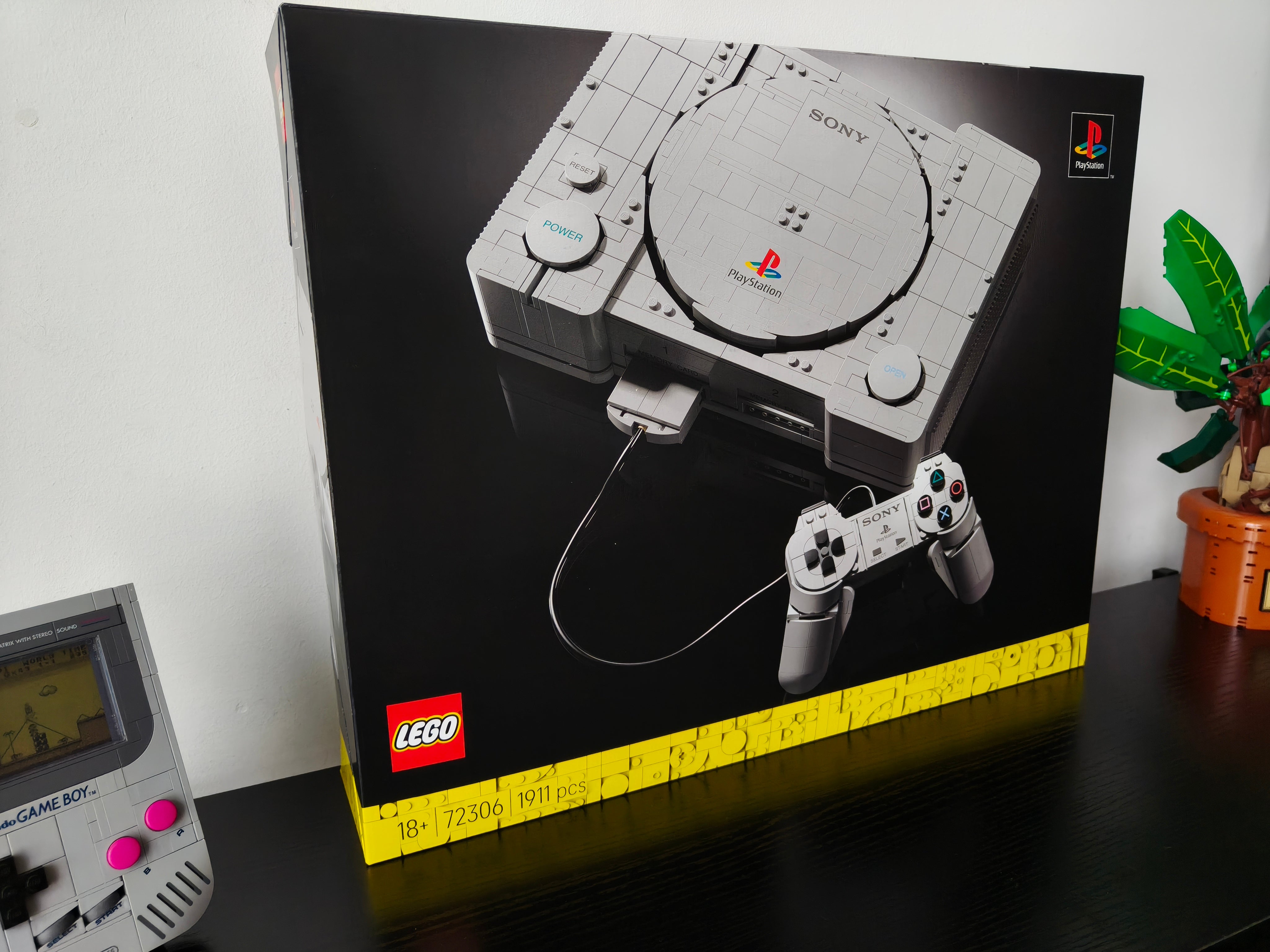 LEGO PlayStation en su embalaje original | Fotografía de Noemí Valderrama
