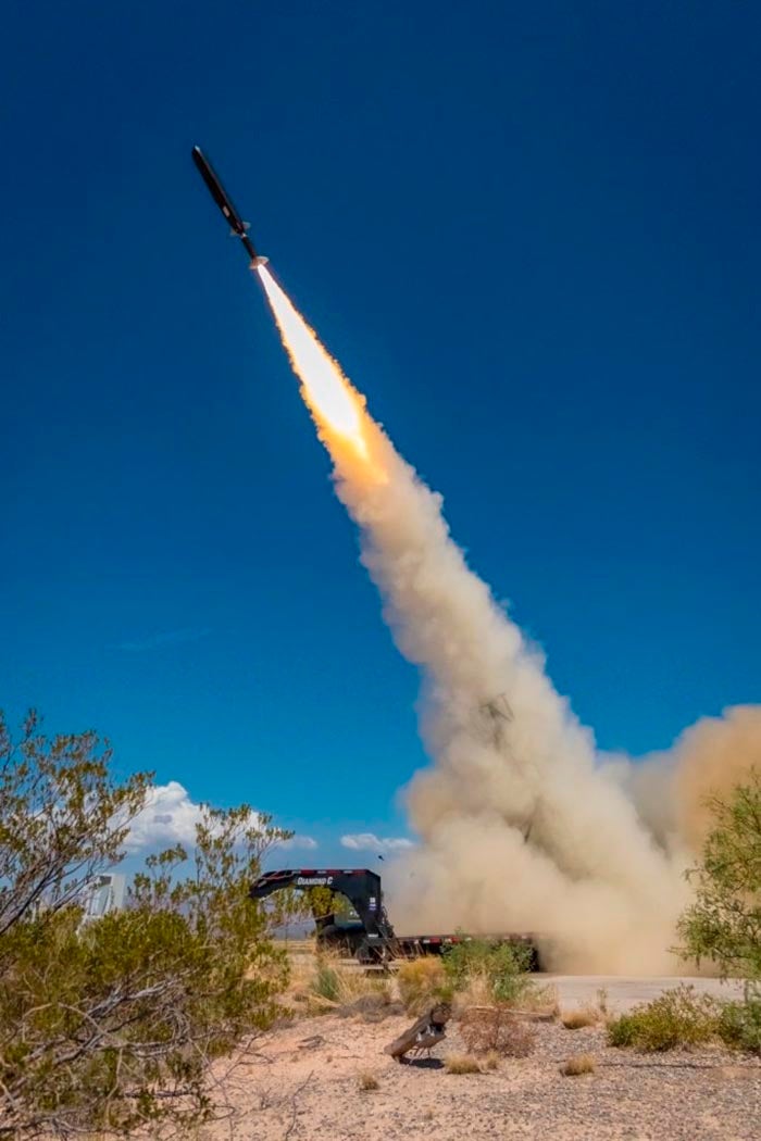 Primera imagen oficial del misil lanzado desde tierra | Fotografía: Zone 5