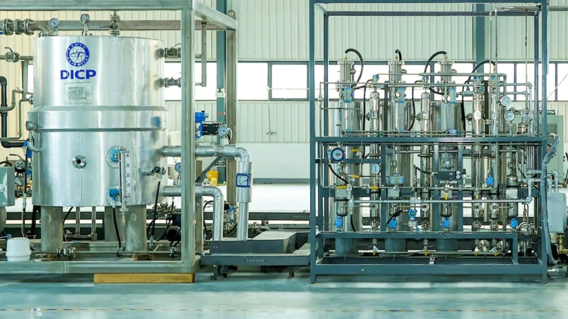 Científicos chinos de Dalian obtienen hidrógeno y agua dulce del mar en una sola planta de 250 kW que aprovecha un 14,4% mejor la electricidad