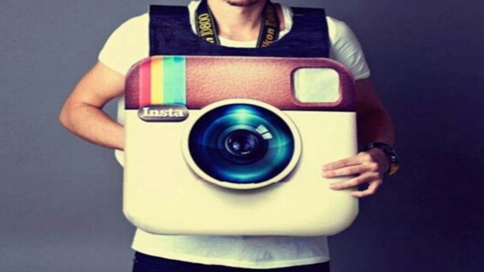 Errol Musk en el podcast Wide Awake