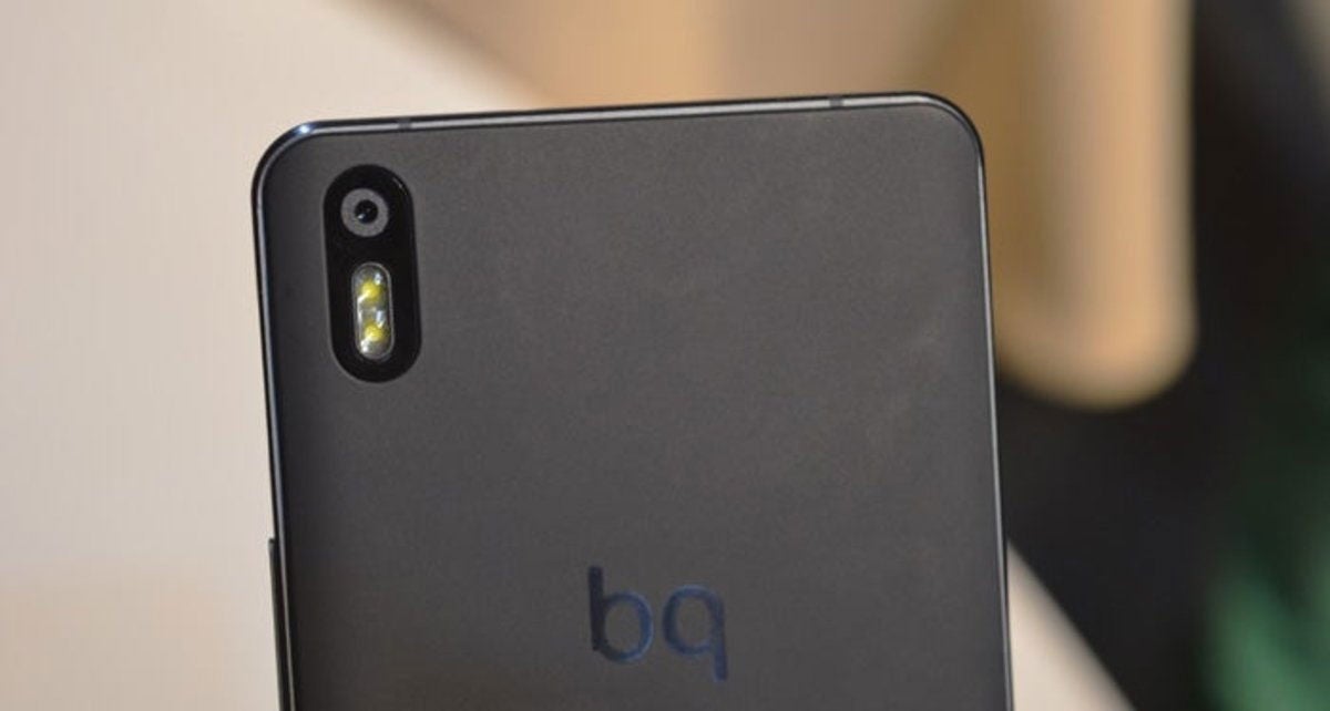 bq Aquaris X5 trasera