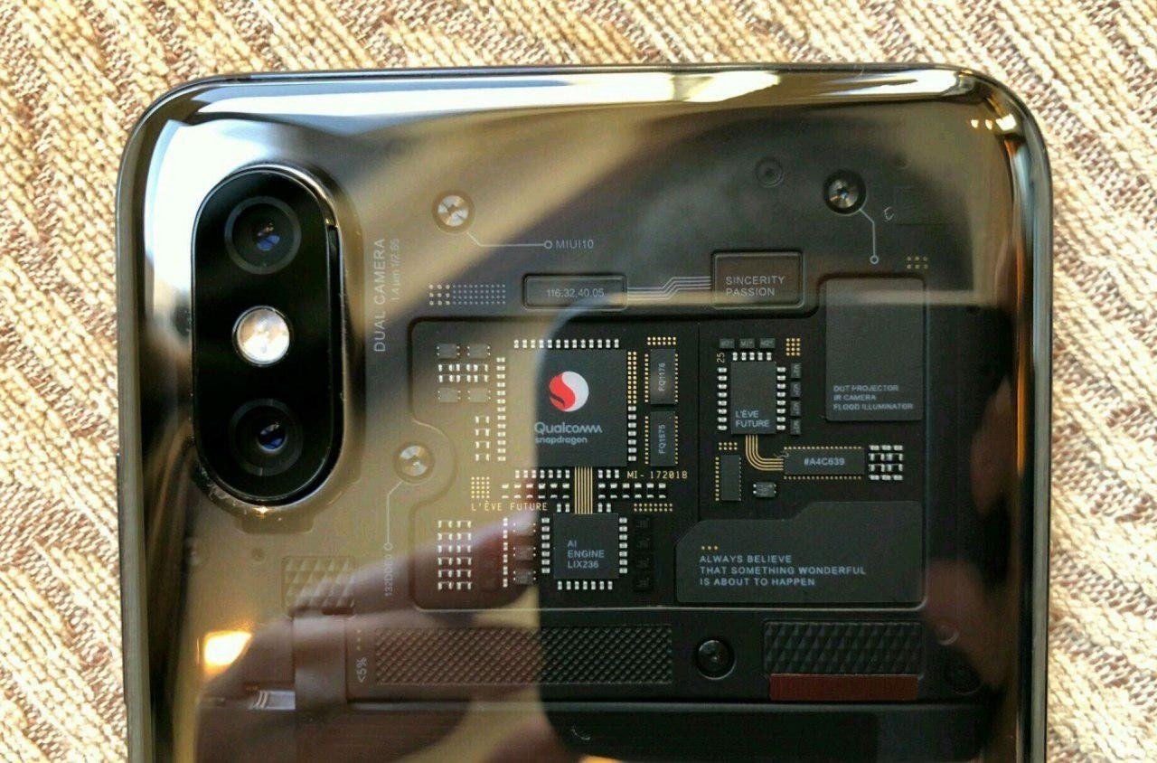 El Xiaomi Mi 8 Explorer Edition es una mentira, pero esto no es malo