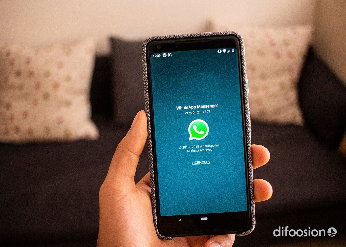 La beta de WhatsApp ahora permite buscar stickers