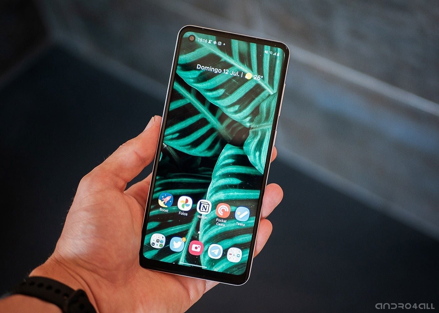 La pantalla PLS IPS del Samsung Galaxy A21s, buen rendimiento (con concesiones) a coste mínimo.