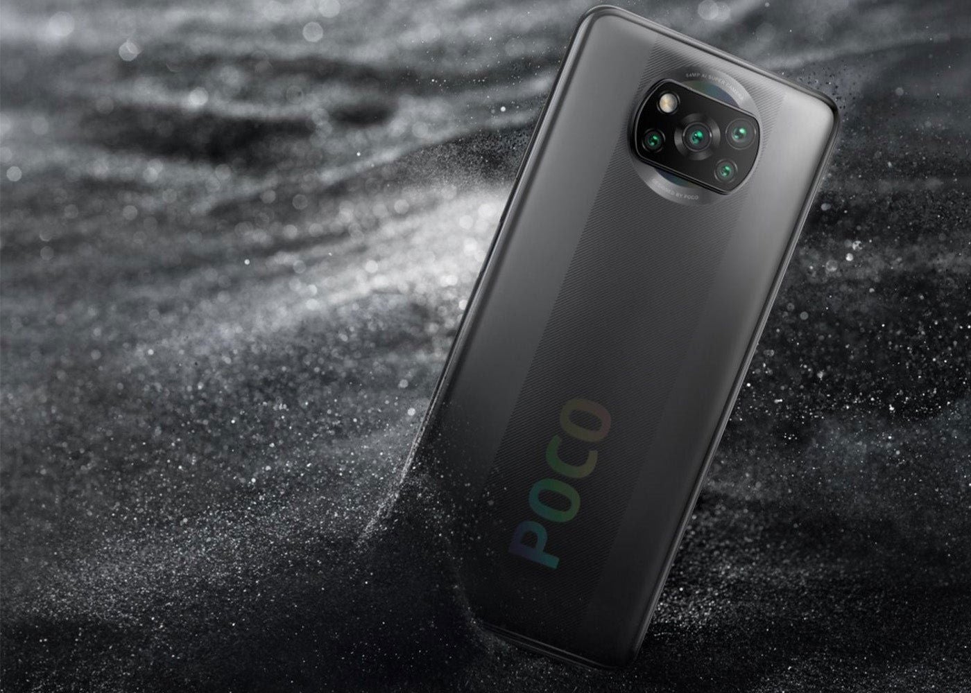 Este es el POCO X3 en color negro.