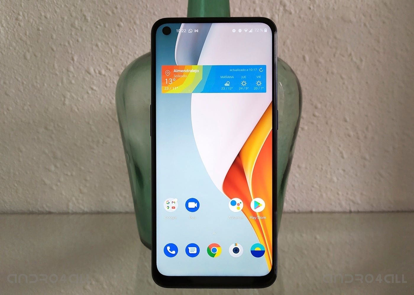 La pantalla del OnePlus Nord N10 5G, de 6,49 pulgadas.