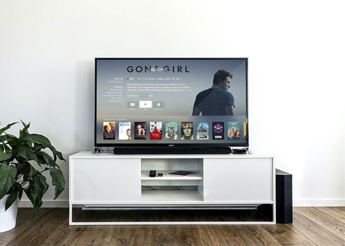 En caso de fallas o problemas con Amazon Prime en tus Smart TV de Samsung, descarga algunas series para verlas offline