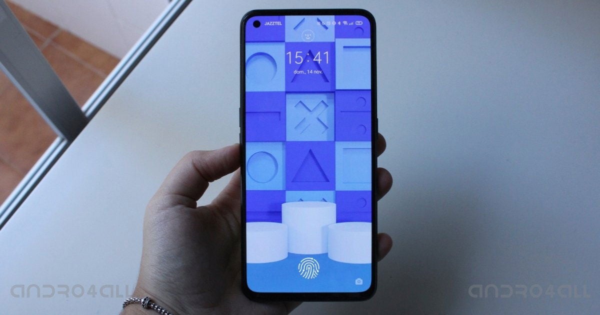 La pantalla del realme GT Neo 2, con 600 Hz de muestreo táctil // Imagen: Beatriz Alcántara Gil