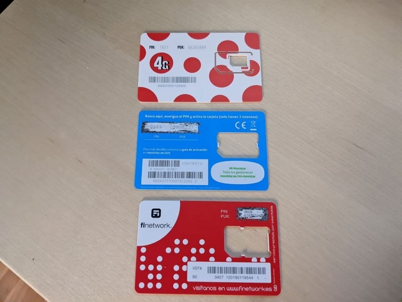 Sino tienes a mano el paquete original de tu tarjeta SIM, siempre tienes la opción de solicitarle el código PUK a tu operadora