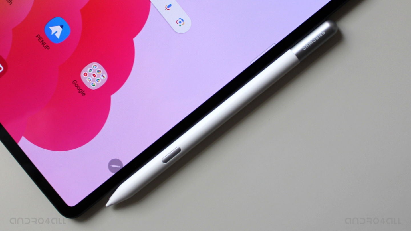 El S Pen Creator Edition solo está disponible en este color blanco // Imagen: Beatriz Alcántara Gil.