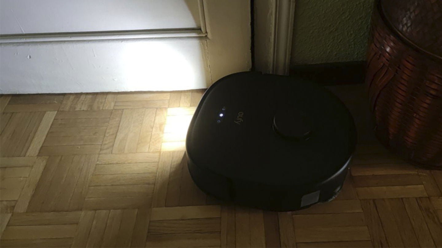 ¿No hay luz? Ningún problema, encenderá automáticamente la linterna