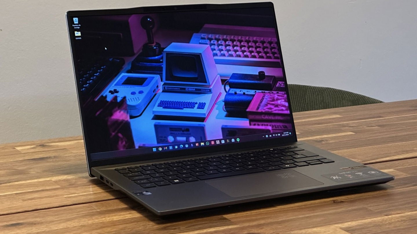 El sonido del Acer Swift Go 14 AI es de calidad // Foto: Edgar Otero