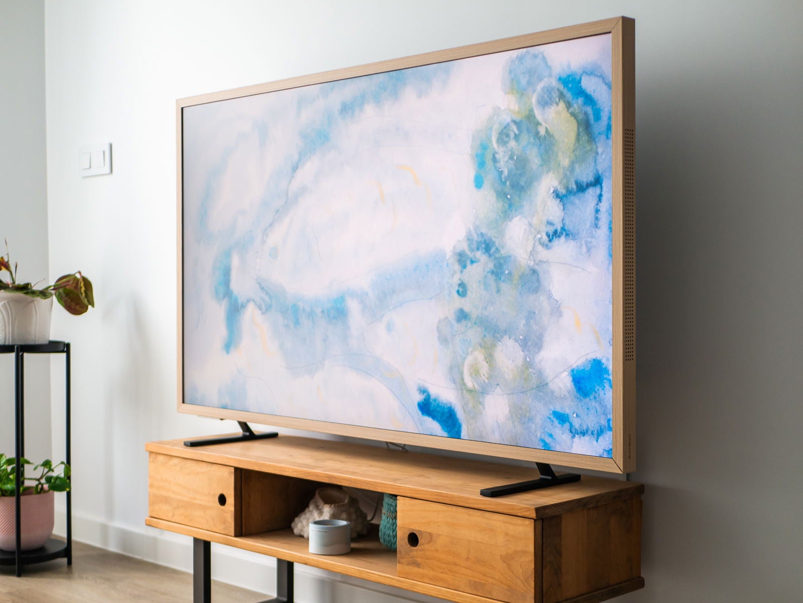 El Create TV Art Matte, mostrando una de las obras de arte incluidas / Fotografía de Christian Collado