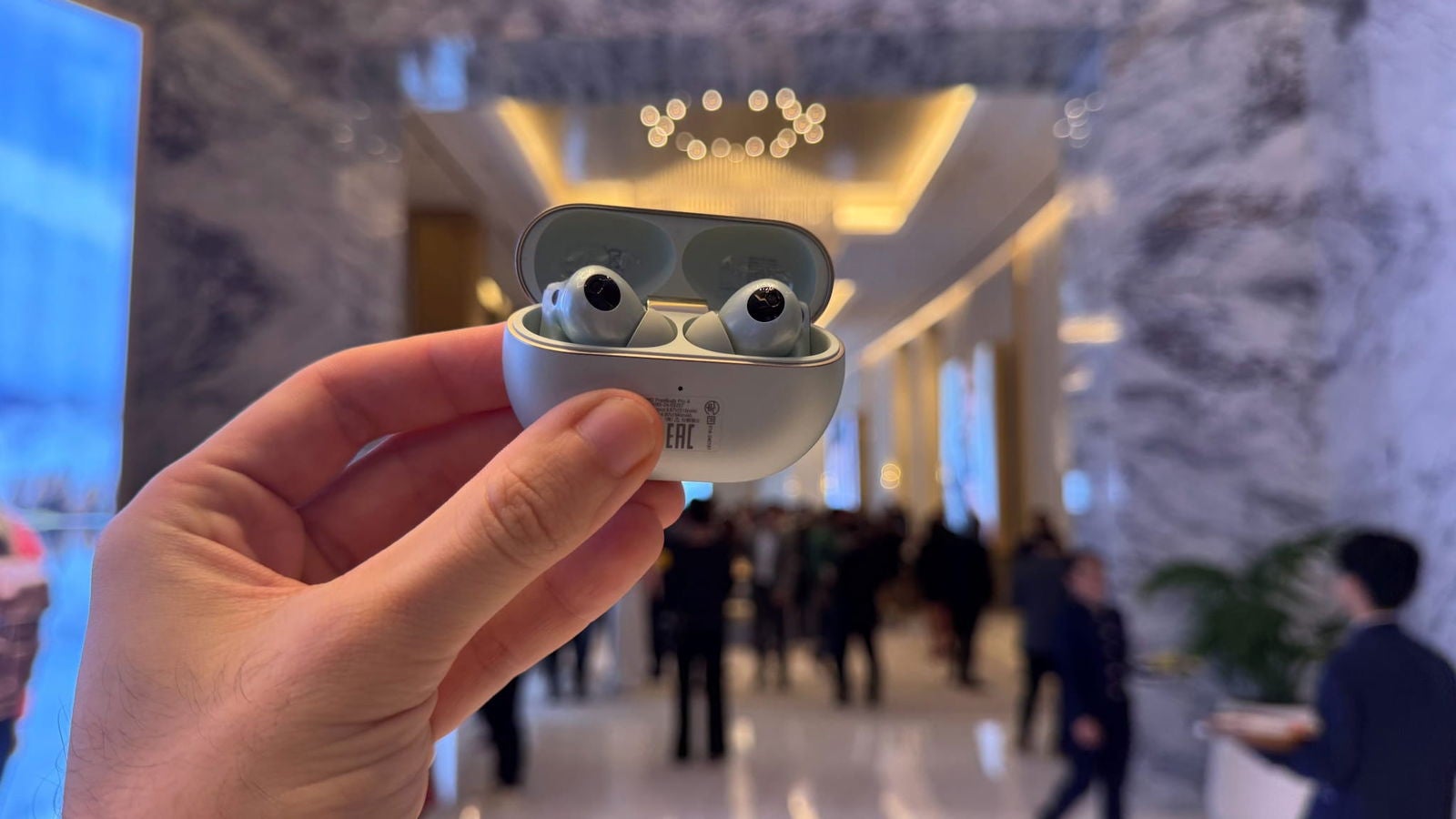 Los HUAWEI FreeBuds 4 fueron presentados en Dubai a finales del año pasado