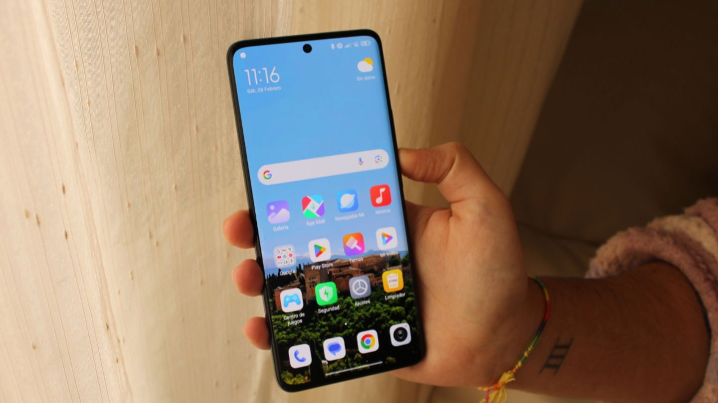 La experiencia con este móvil de gama media de Xiaomi es fluida | Fotografía de Lucía Alcántara Gil