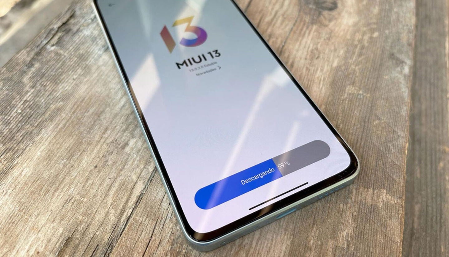 Actualizar MIUI a la última versión puede solucionar los fallos relacionados con el giro de pantalla