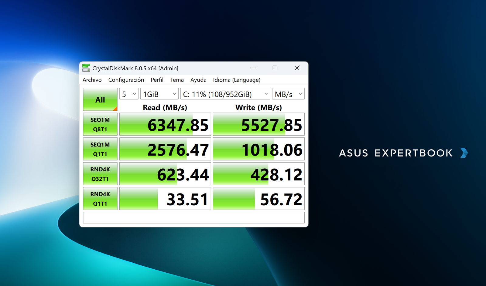 Datos de lectura y escritura del disco principal NVMe M.2 de 1 TB del ASUS Expertbook P5 según CristalDiskMark