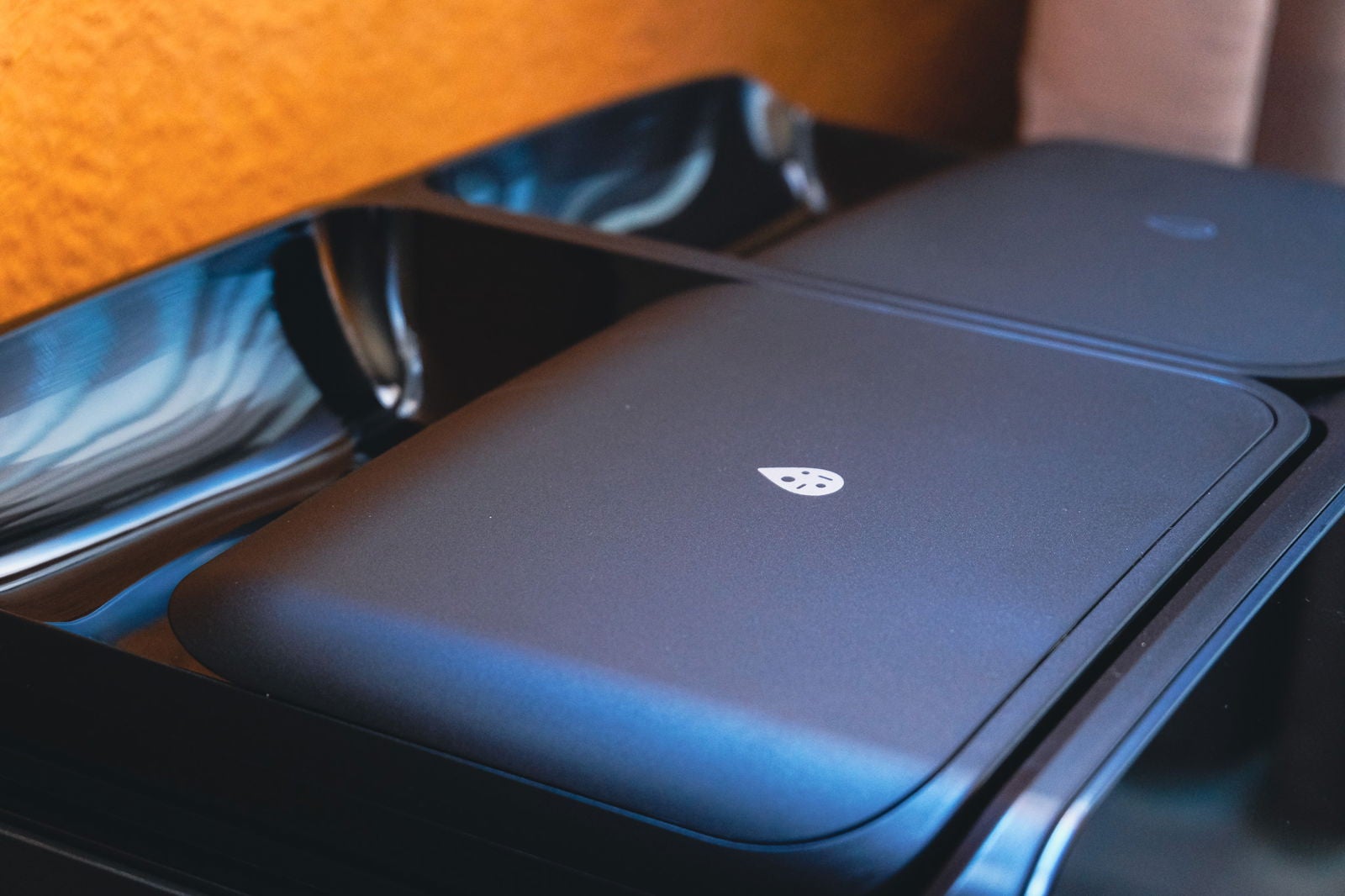 Las baldas de los depósitos están perfectamente integradas en el diseño