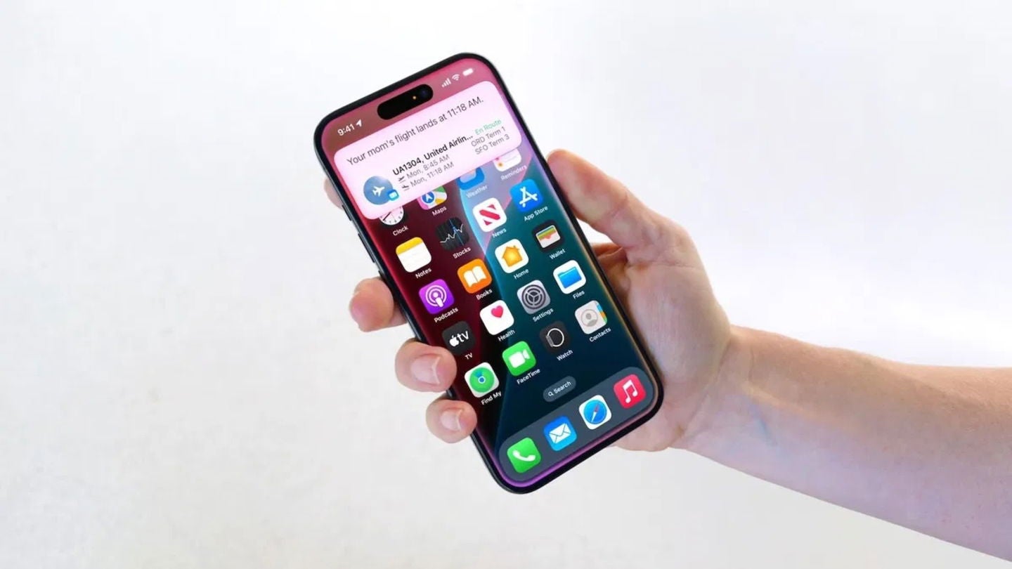 Siri será un chatbot en iOS 27. ¿Habrá que pagar por la IA de Apple?