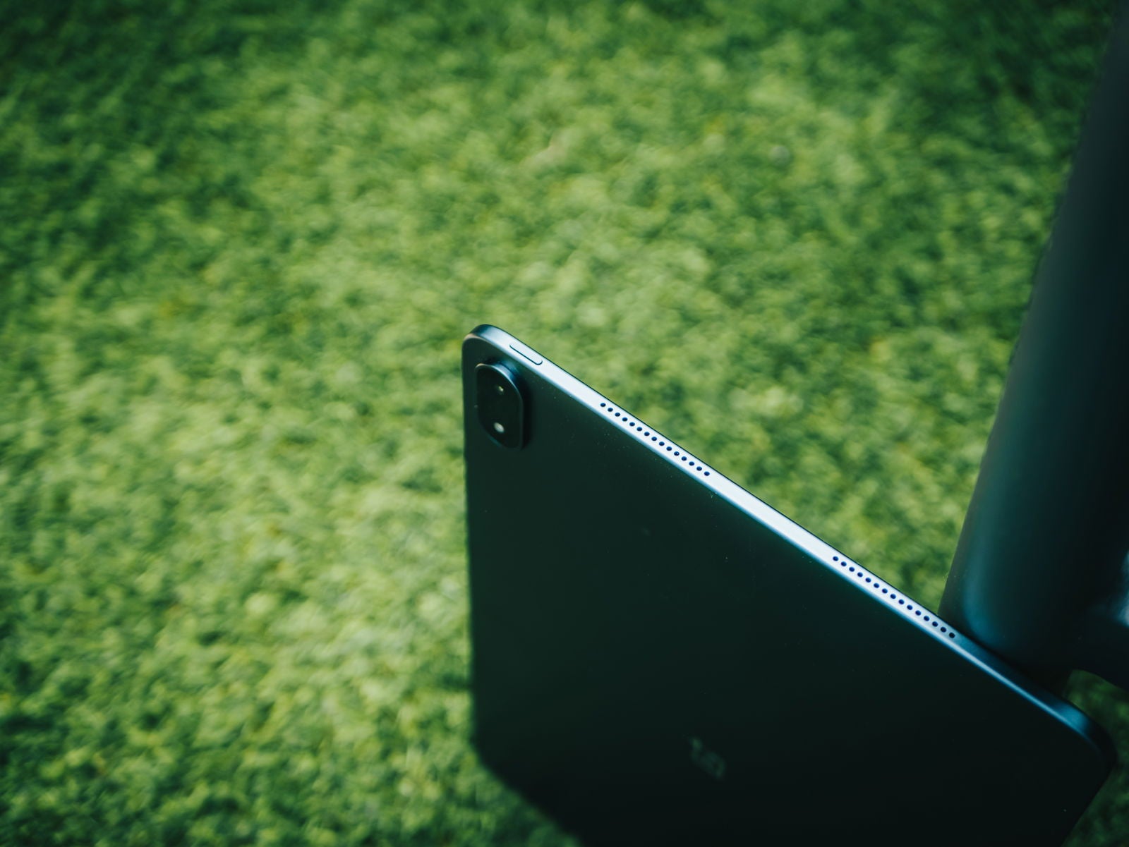 Parte superior y grosor de la OnePlus Pad 3 / Fotografía de Christian Collado