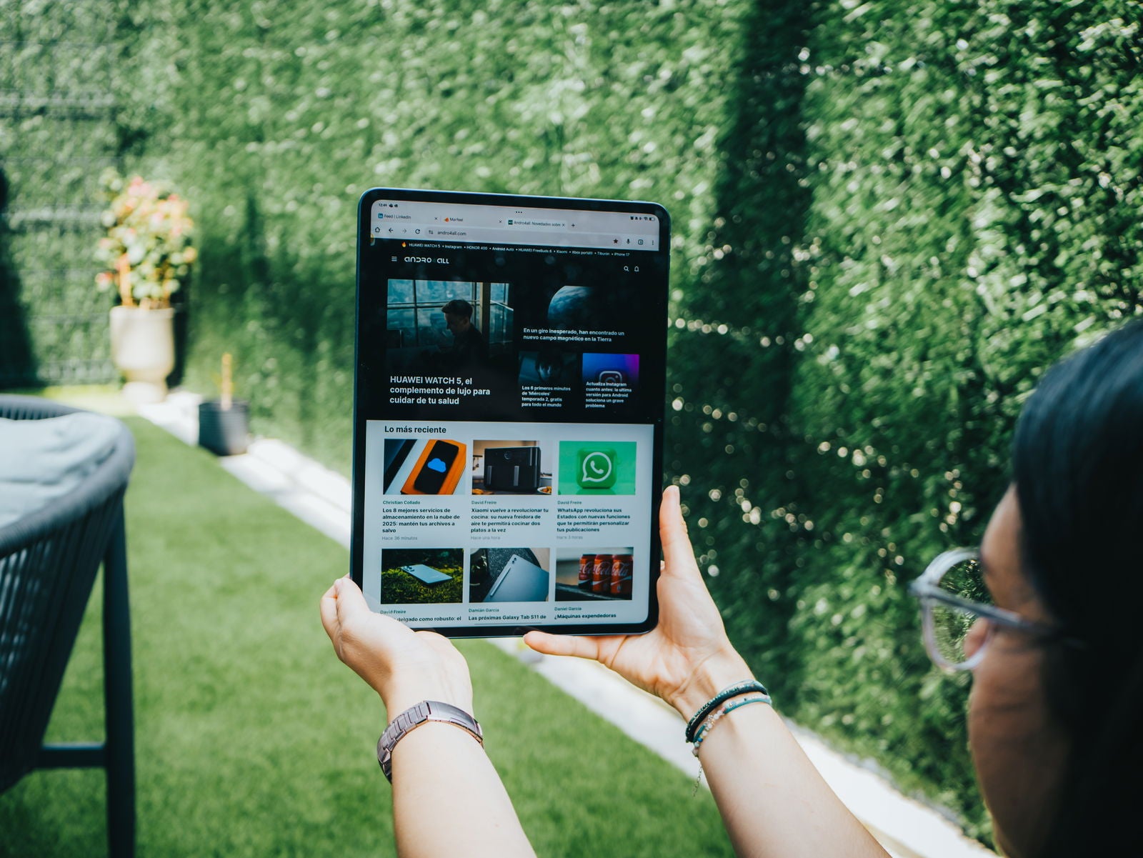 Pese a no montar un panel OLED, la calidad de la pantalla de la OnePlus Pad 3 es muy buena / Fotografía de Christian Collado