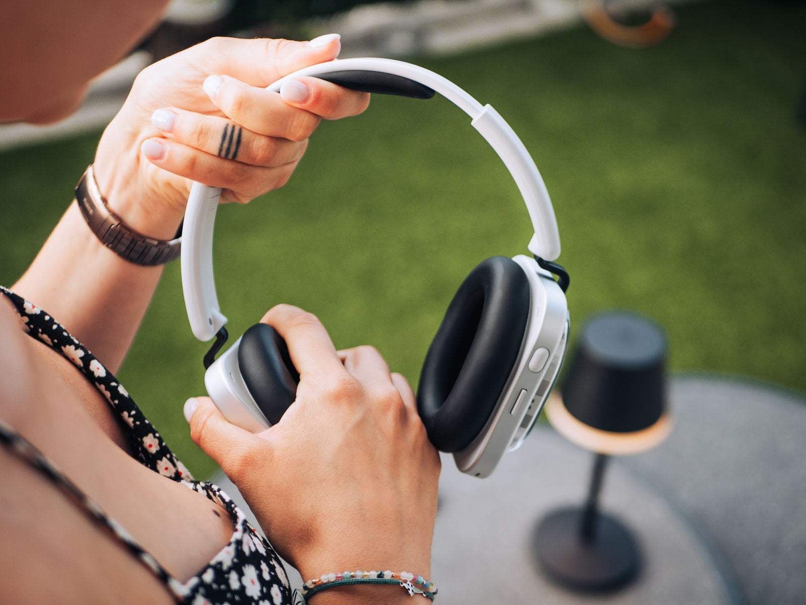 Las almohadillas son grandes y cómodas, y ofrecen un buen aislamiento / Fotografía de Christian Collado